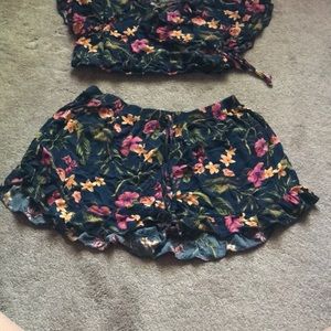 Floral 2 piece outfit